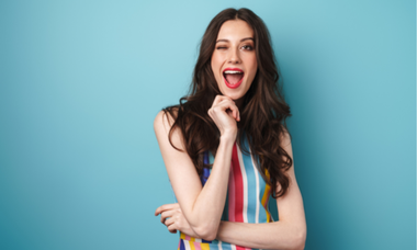 studentessa giovane sorridente